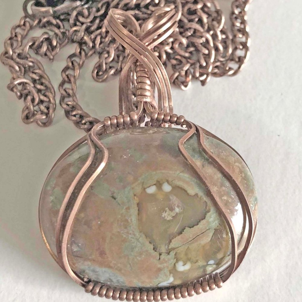 Semi-precious Jaspagate & Copper Pendant 21" chain